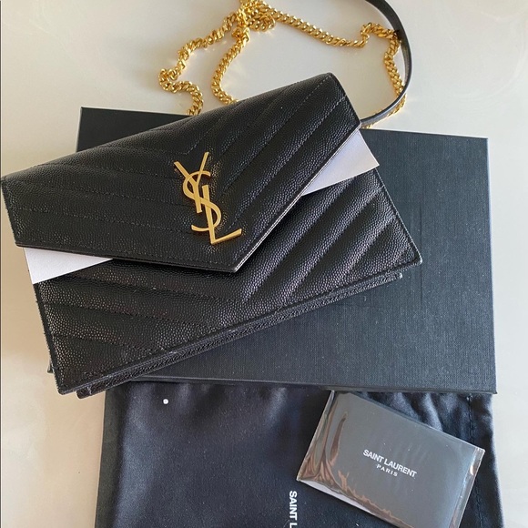 Saint Laurent Wallet on Chain - Picture 9 of 15